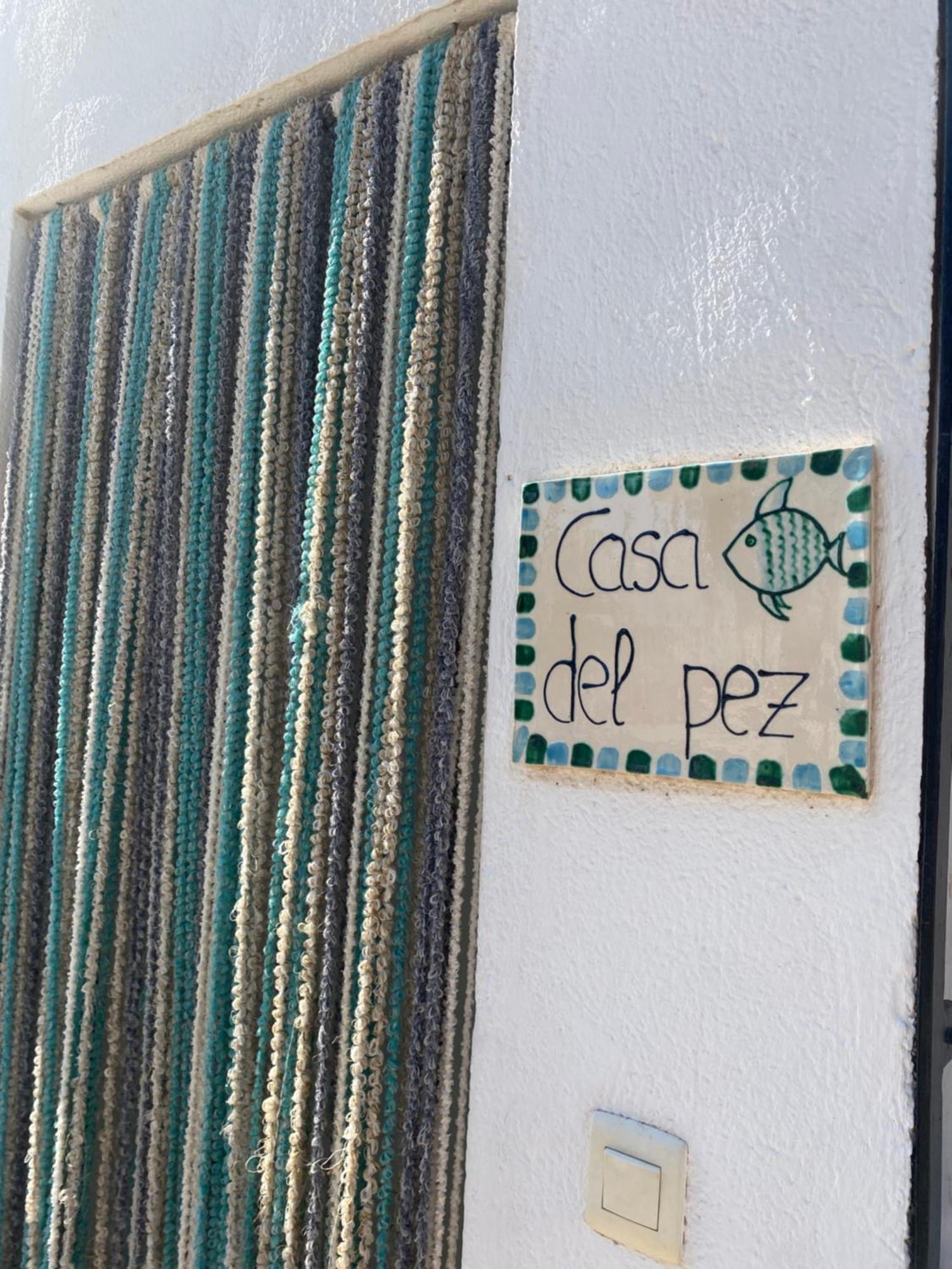 Casa Del Pez Vivienda A Pie De Calle En Agua Amarga A 250 Metros De La Playa ภายนอก รูปภาพ