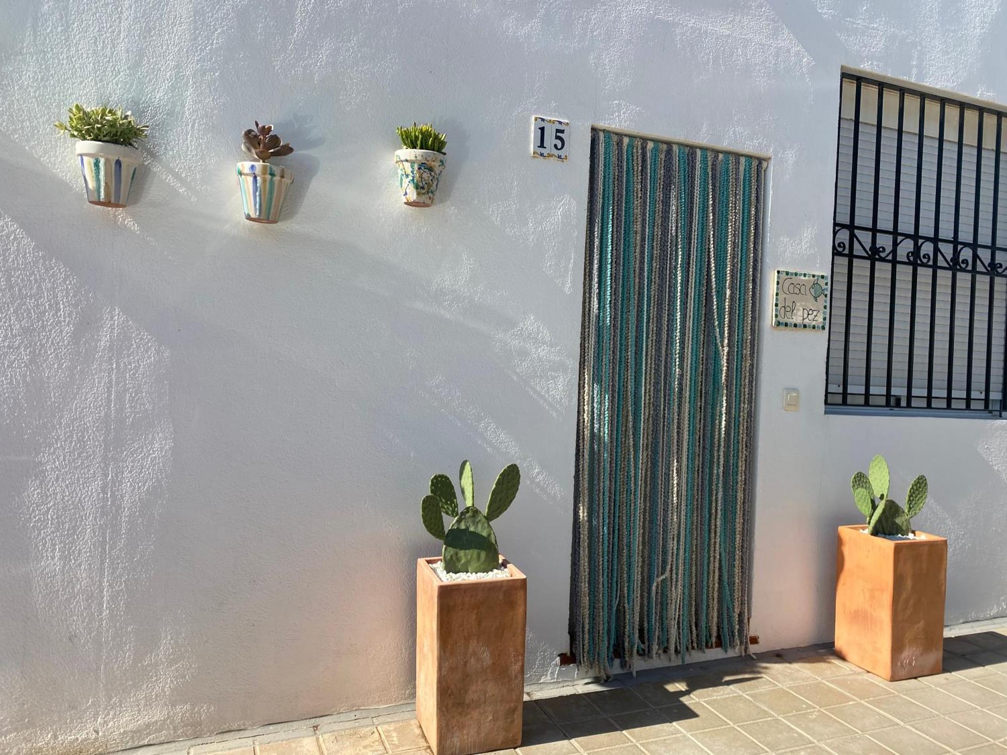 Casa Del Pez Vivienda A Pie De Calle En Agua Amarga A 250 Metros De La Playa ภายนอก รูปภาพ