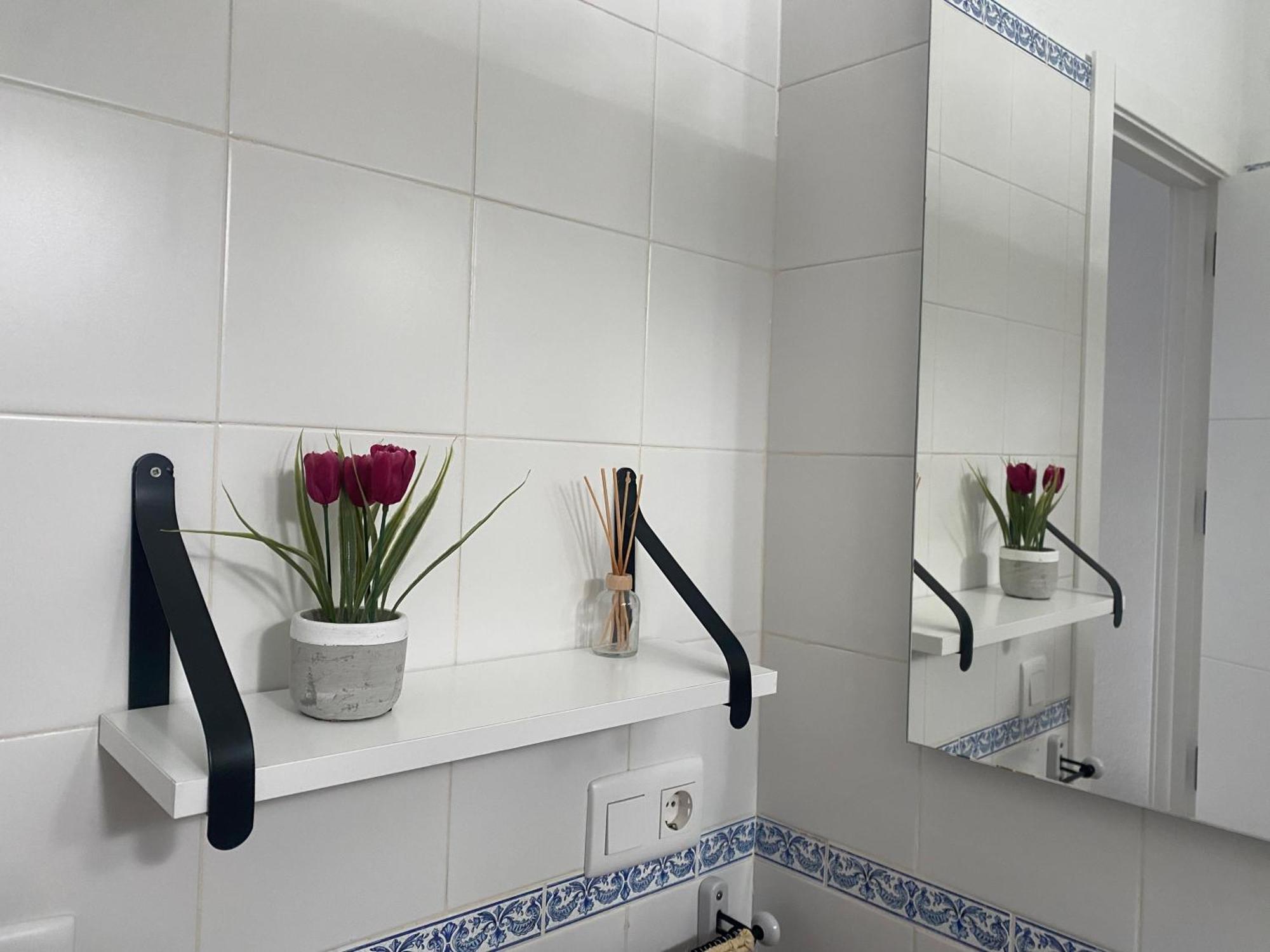 Casa Del Pez Vivienda A Pie De Calle En Agua Amarga A 250 Metros De La Playa ภายนอก รูปภาพ